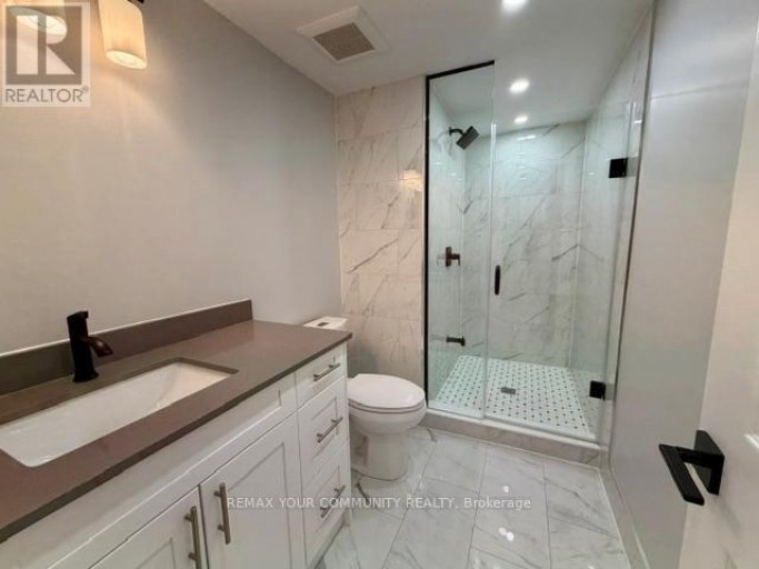 MAIN LEVEL - 19 MOUNT ROYAL AVENUE, Toronto (Wychwood), Ontario, M6H2S2