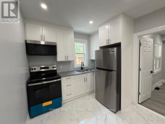 MAIN LEVEL - 19 MOUNT ROYAL AVENUE Toronto (Wychwood) Ontario photo 14