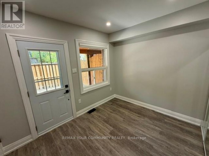 MAIN LEVEL - 19 MOUNT ROYAL AVENUE, Toronto (Wychwood), Ontario, M6H2S2