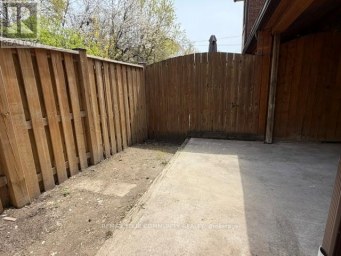 MAIN LEVEL - 19 MOUNT ROYAL AVENUE Toronto (Wychwood) Ontario photo 20