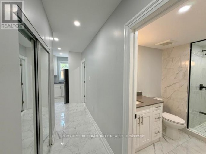 MAIN LEVEL - 19 MOUNT ROYAL AVENUE, Toronto (Wychwood), Ontario, M6H2S2