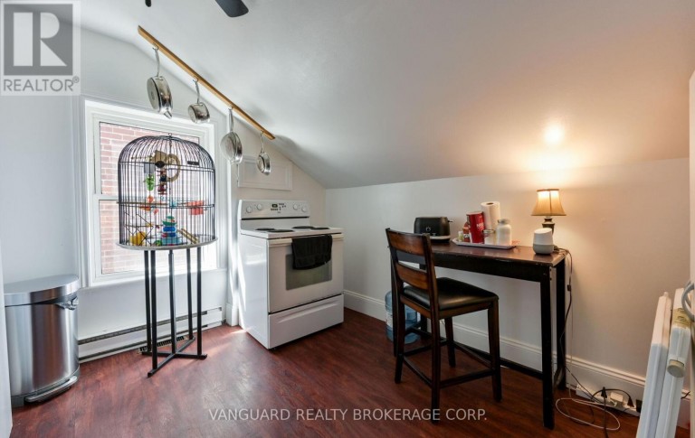 103 MULCASTER STREET, Barrie (Codrington), Ontario, L4M3M7