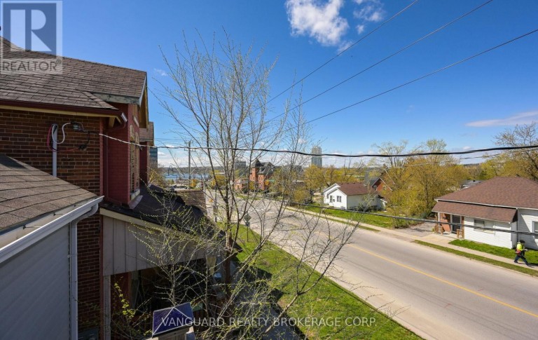 103 MULCASTER STREET, Barrie (Codrington), Ontario, L4M3M7