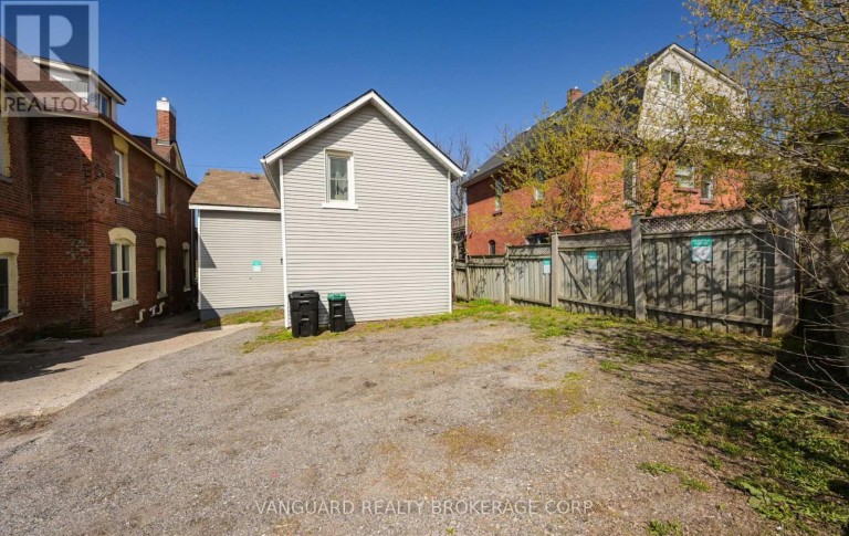 103 MULCASTER STREET, Barrie (Codrington), Ontario, L4M3M7