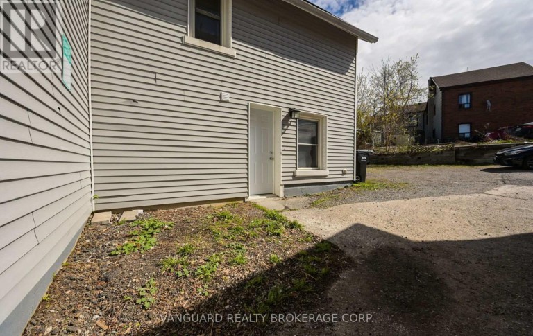 103 MULCASTER STREET, Barrie (Codrington), Ontario, L4M3M7