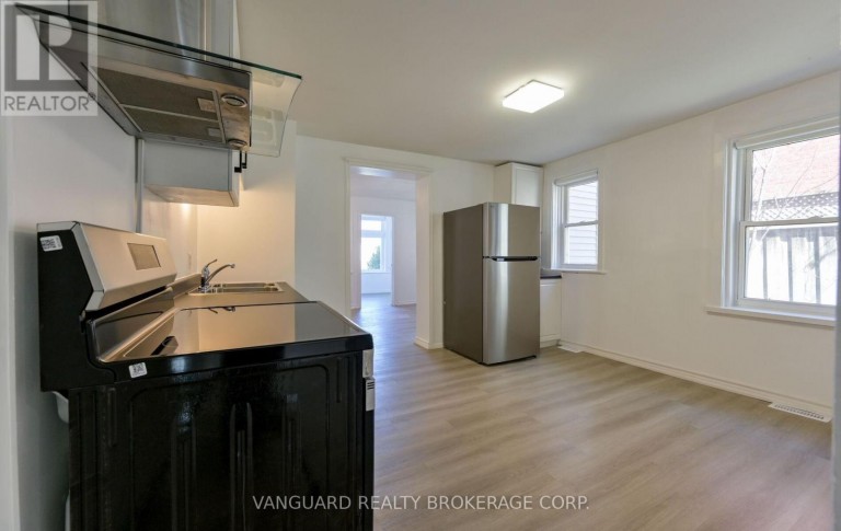 103 MULCASTER STREET, Barrie (Codrington), Ontario, L4M3M7