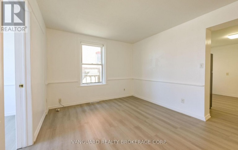 103 MULCASTER STREET, Barrie (Codrington), Ontario, L4M3M7