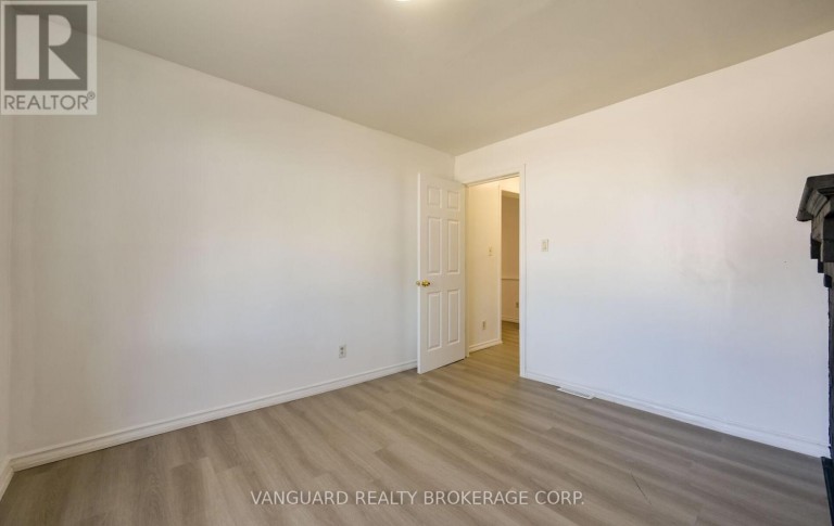 103 MULCASTER STREET, Barrie (Codrington), Ontario, L4M3M7