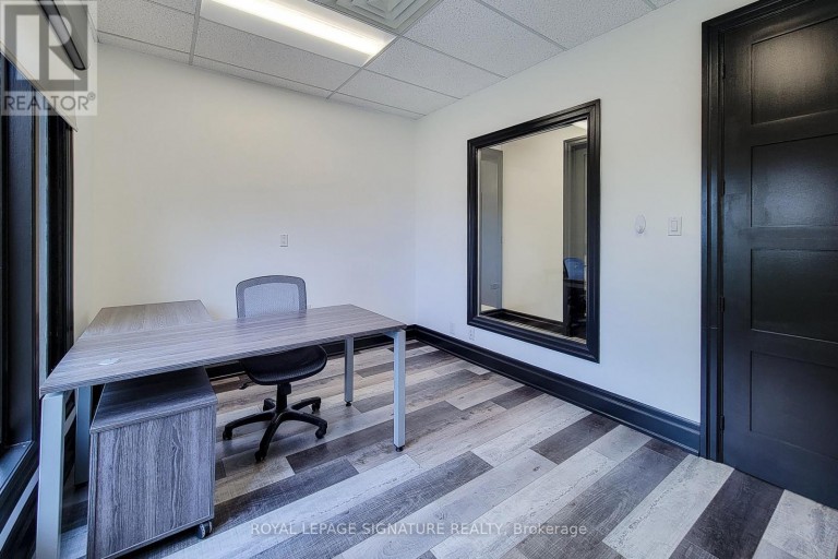 300 - 416 NORTH SERVICE ROAD E, Oakville (QE Queen Elizabeth), Ontario, L6H5R2