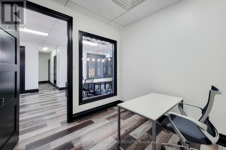 300 - 416 NORTH SERVICE ROAD E, Oakville (QE Queen Elizabeth), Ontario, L6H5R2
