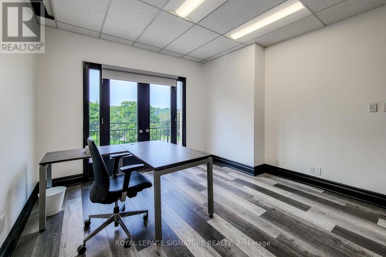 300 - 416 NORTH SERVICE ROAD E, Oakville (QE Queen Elizabeth), Ontario, L6H5R2
