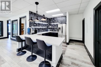 300 - 416 NORTH SERVICE ROAD E Oakville (QE Queen Elizabeth) Ontario photo 9