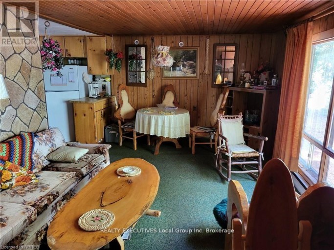2 ISLAND 939, Temagami, Ontario, P0H2H0