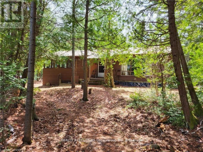 2 ISLAND 939, Temagami, Ontario, P0H2H0