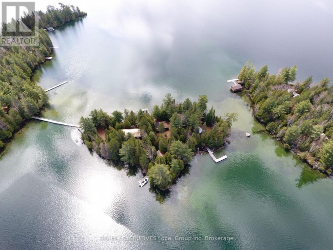2 ISLAND 939, Temagami, Ontario, P0H2H0