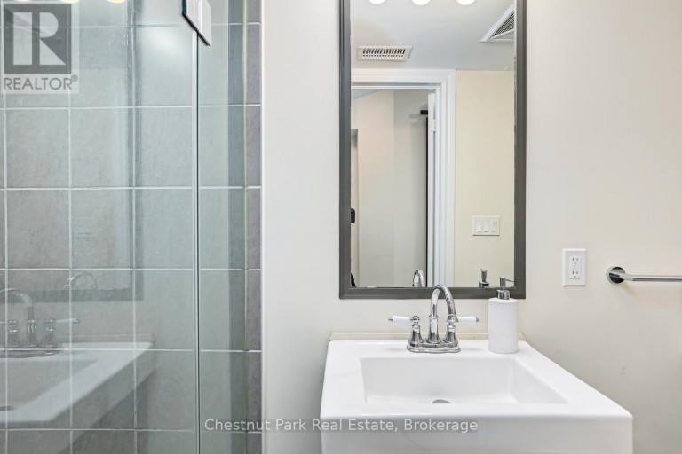 105 - 4 ANCHORAGE CRESCENT, Collingwood, Ontario, L9Y0Y6