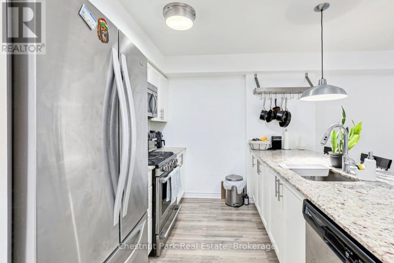105 - 4 ANCHORAGE CRESCENT, Collingwood, Ontario, L9Y0Y6