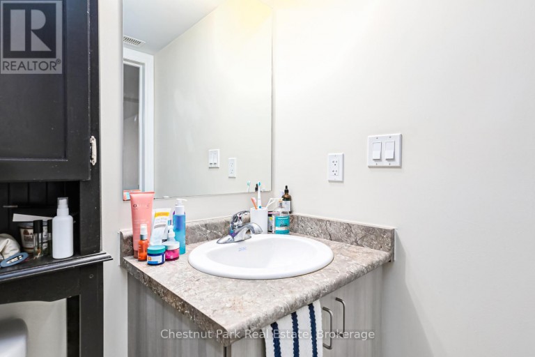 105 - 4 ANCHORAGE CRESCENT, Collingwood, Ontario, L9Y0Y6