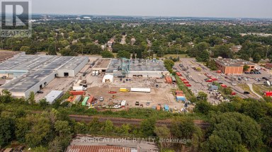 278 NEWKIRK ROAD Richmond Hill (Crosby) Ontario photo 3