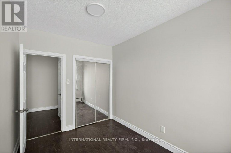 203 - 295 MELVIN AVENUE, Hamilton (McQuesten), Ontario, L8H2K6