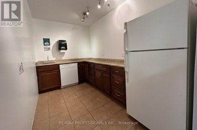 130 NORTH QUEEN STREET Toronto (Islington-City Centre West) Ontario photo 14