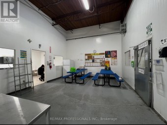 130 NORTH QUEEN STREET Toronto (Islington-City Centre West) Ontario photo 25