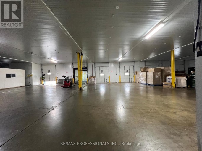 130 NORTH QUEEN STREET, Toronto (Islington-City Centre West), Ontario, M8Z2E4