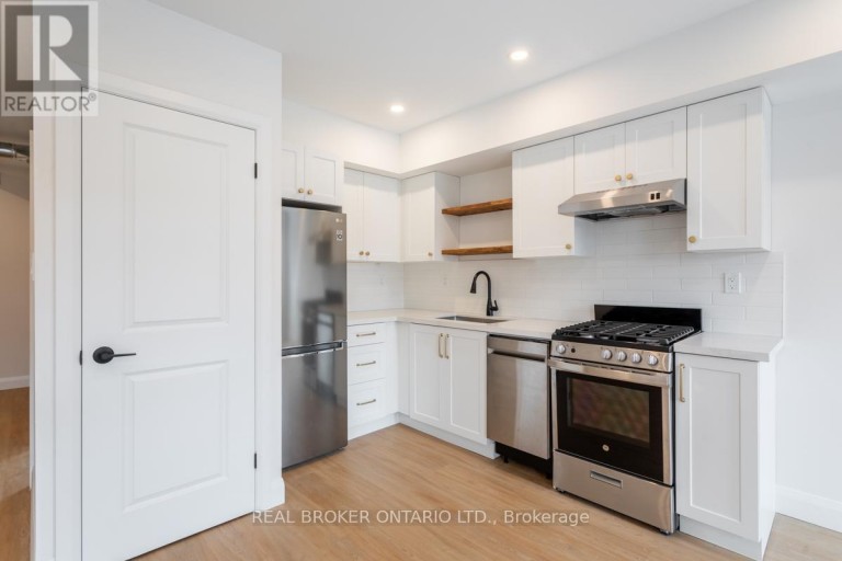 2 - 115 CATHARINE STREET N, Hamilton (Beasley), Ontario, L8R1J5