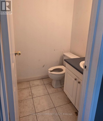 7 - 689 WARDEN AVENUE, Toronto (Clairlea-Birchmount), Ontario, M1L4R6
