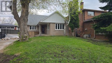 UPPER - 279 CORNELIUS PARKWAY Toronto (Downsview-Roding-CFB) Ontario photo 1