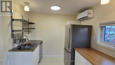 UPPER - 279 CORNELIUS PARKWAY Toronto (Downsview-Roding-CFB) Ontario photo 10