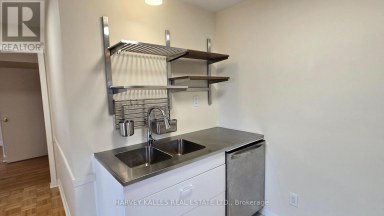 UPPER - 279 CORNELIUS PARKWAY Toronto (Downsview-Roding-CFB) Ontario photo 11
