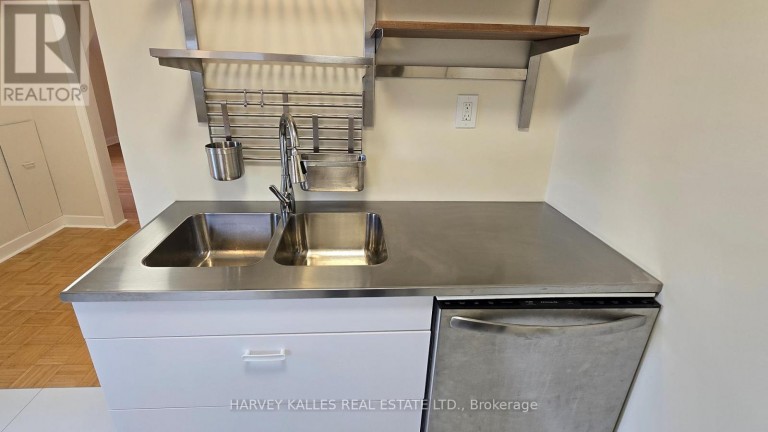 UPPER - 279 CORNELIUS PARKWAY, Toronto (Downsview-Roding-CFB), Ontario, M3K1T6