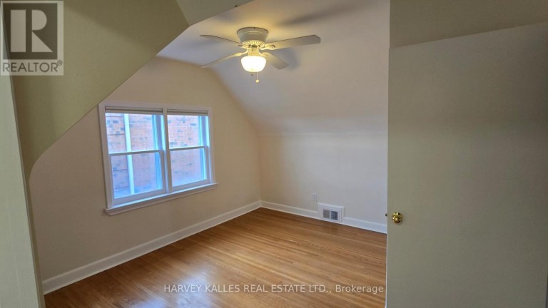 UPPER - 279 CORNELIUS PARKWAY, Toronto (Downsview-Roding-CFB), Ontario, M3K1T6