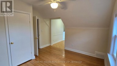 UPPER - 279 CORNELIUS PARKWAY Toronto (Downsview-Roding-CFB) Ontario photo 17