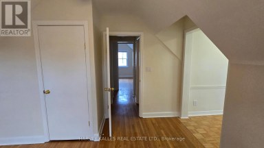 UPPER - 279 CORNELIUS PARKWAY Toronto (Downsview-Roding-CFB) Ontario photo 19