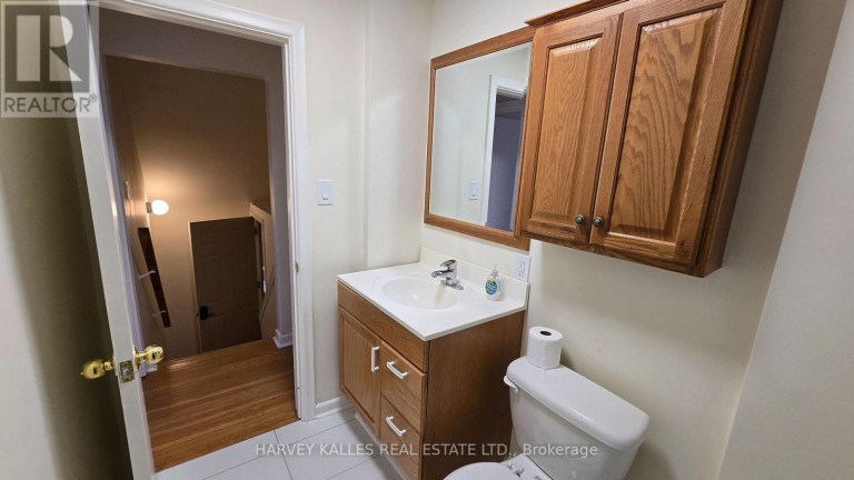 UPPER - 279 CORNELIUS PARKWAY, Toronto (Downsview-Roding-CFB), Ontario, M3K1T6