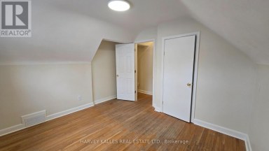 UPPER - 279 CORNELIUS PARKWAY Toronto (Downsview-Roding-CFB) Ontario photo 24