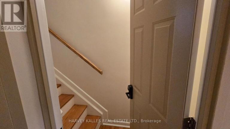 UPPER - 279 CORNELIUS PARKWAY, Toronto (Downsview-Roding-CFB), Ontario, M3K1T6