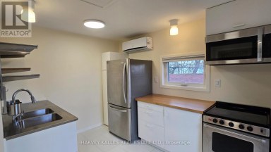 UPPER - 279 CORNELIUS PARKWAY Toronto (Downsview-Roding-CFB) Ontario photo 9