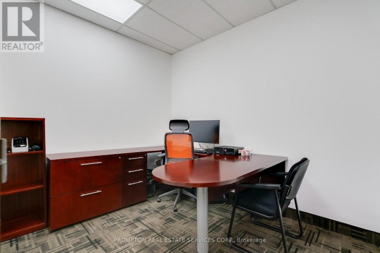 3RD FLOOR - 6075 YONGE STREET, Toronto (Newtonbrook East), Ontario, M2M3W2