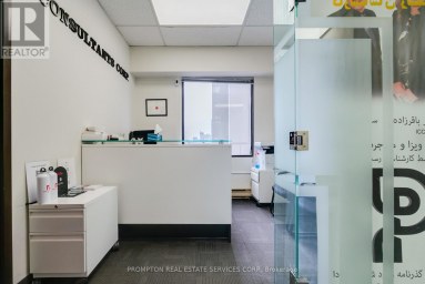 3RD FLOOR - 6075 YONGE STREET Toronto (Newtonbrook East) Ontario photo 3