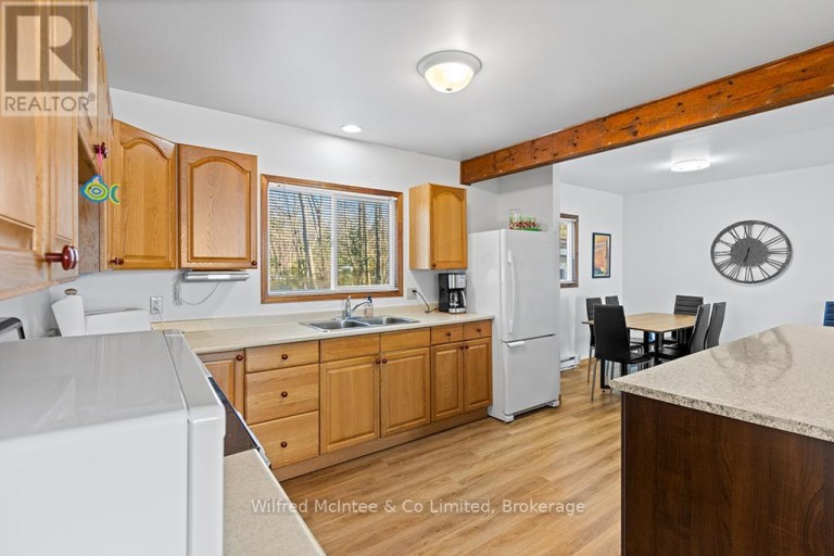 639 BRUCE ROAD 13, Native Leased Lands, Ontario, N0H2L0