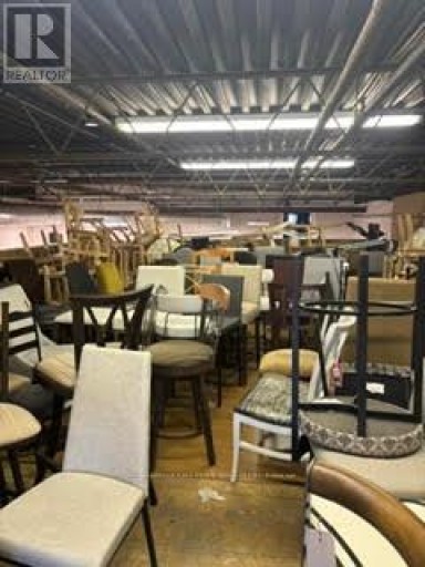 124 CARTWRIGHT AVENUE, Toronto (Yorkdale-Glen Park), Ontario, M6A1V2