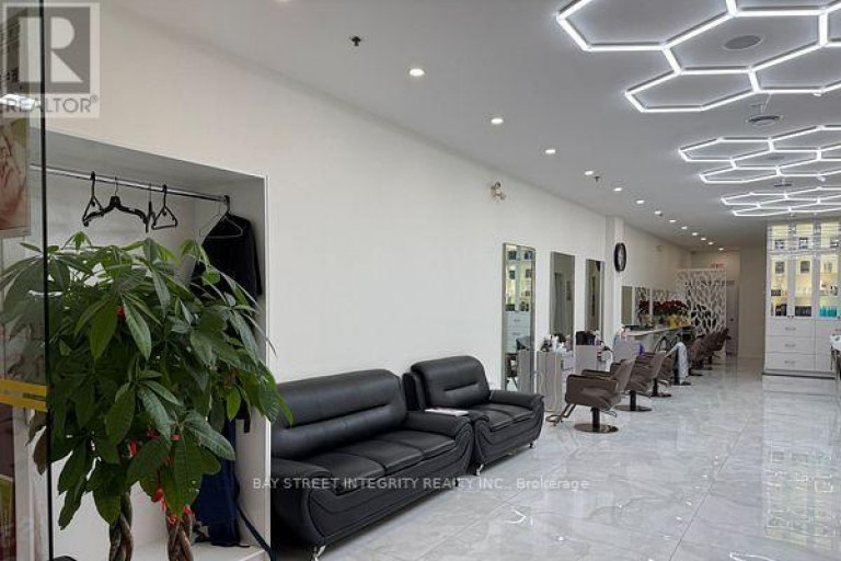 152 - 2900 WARDEN AVENUE, Toronto (L'Amoreaux), Ontario, M1W2S8