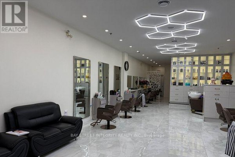 152 - 2900 WARDEN AVENUE, Toronto (L'Amoreaux), Ontario, M1W2S8