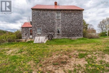 9427 Highway 8 Lequille Nova Scotia photo 4