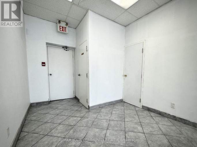 MAIN - 2417 DUNDAS STREET W, Toronto (High Park North), Ontario, M6P1X3