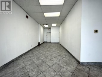 MAIN - 2417 DUNDAS STREET W Toronto (High Park North) Ontario photo 9