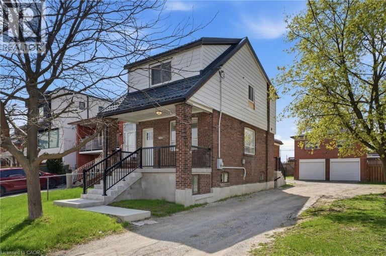 1049 Glencairn Avenue Unit# Main House Upper, North York, Ontario (id 40829069)